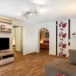 Apartman Im Gruenen *
